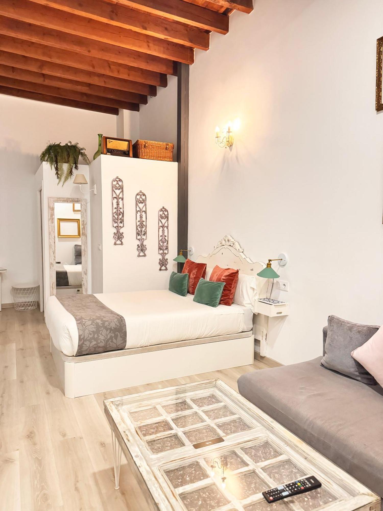Palace House Hercules - Apartments Sevilla Rum bild